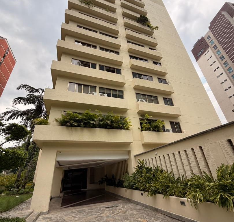 Apartamento en Campo Alegre, Caracas - 1