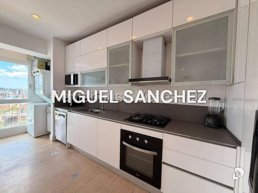 Apartamento en Lomas de Las Mercedes, Caracas – 11