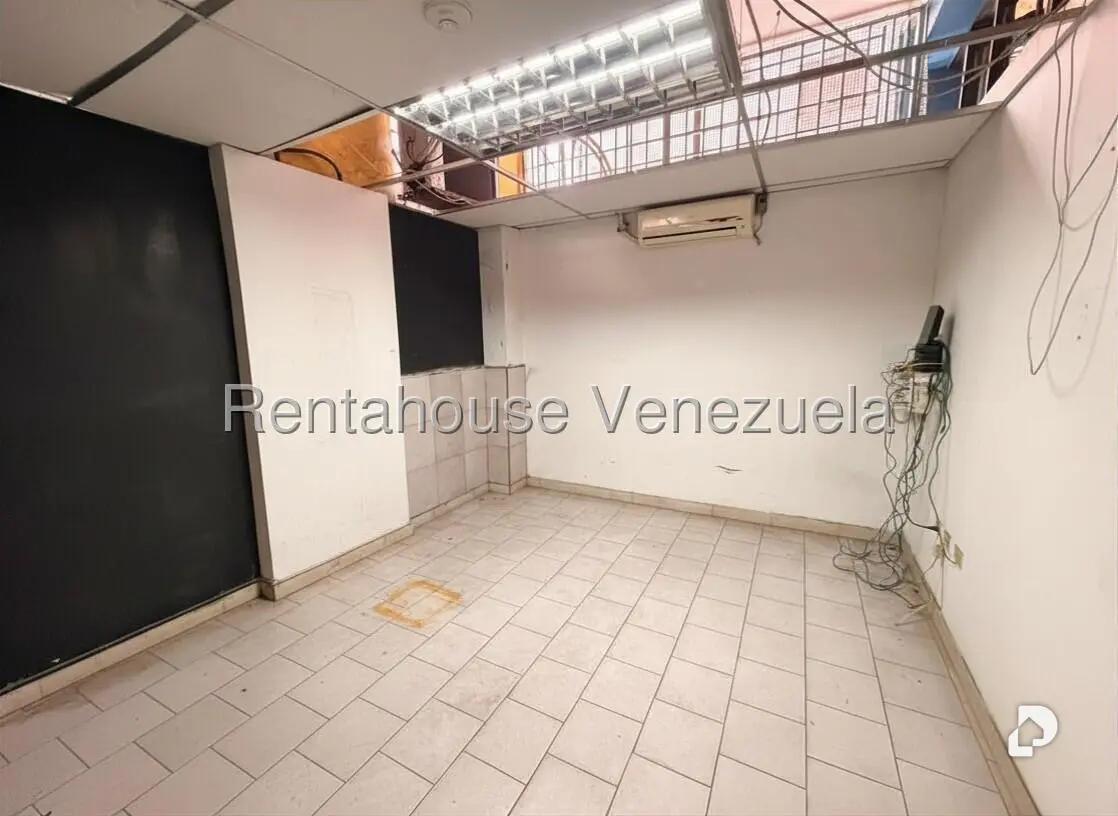 Local comercial en San Bernardino, Caracas – 16