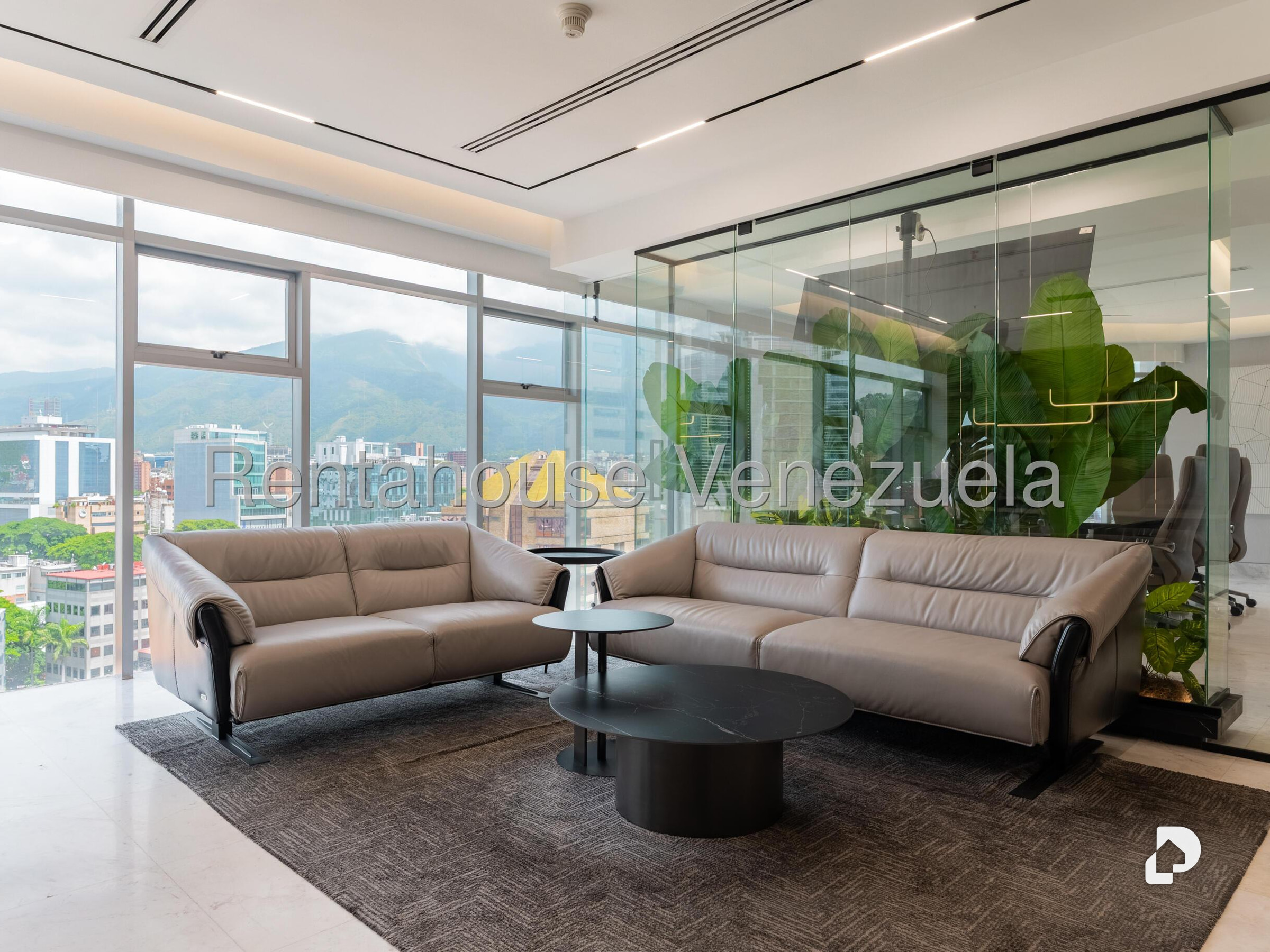 Local comercial en Las Mercedes, Caracas