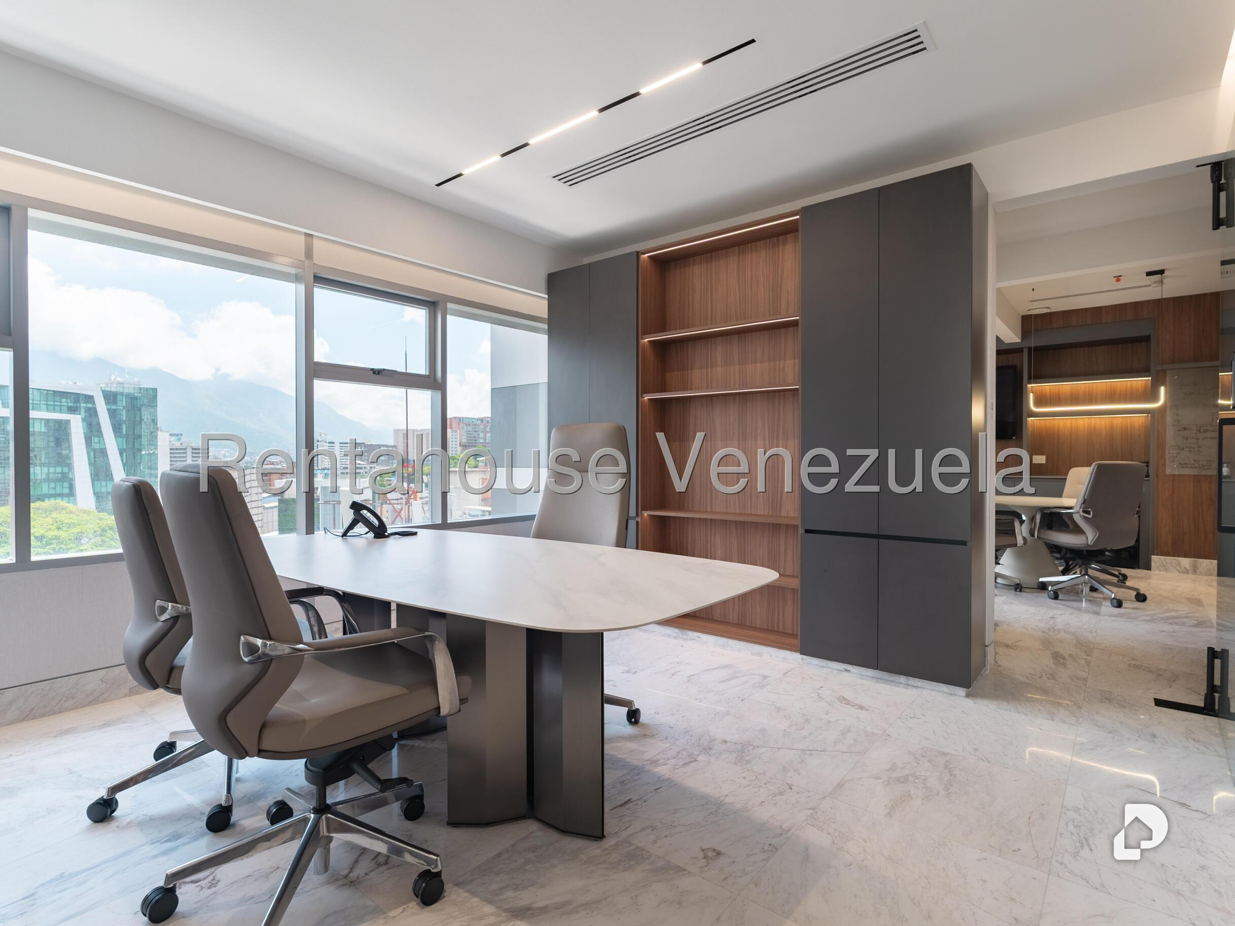 Local comercial en Las Mercedes, Caracas