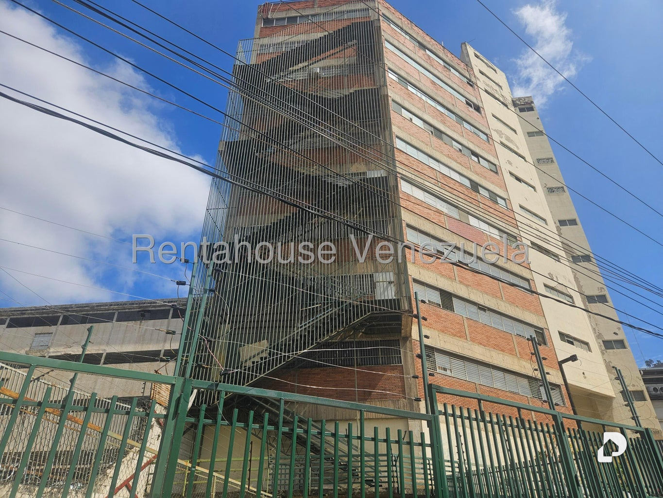 Local comercial en La Yaguara, Caracas – 2