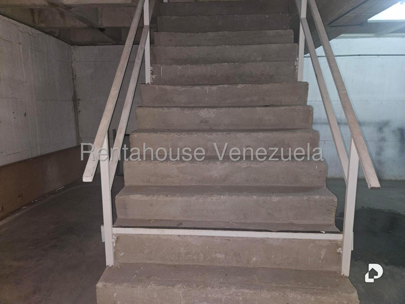Local comercial en La Yaguara, Caracas – 22