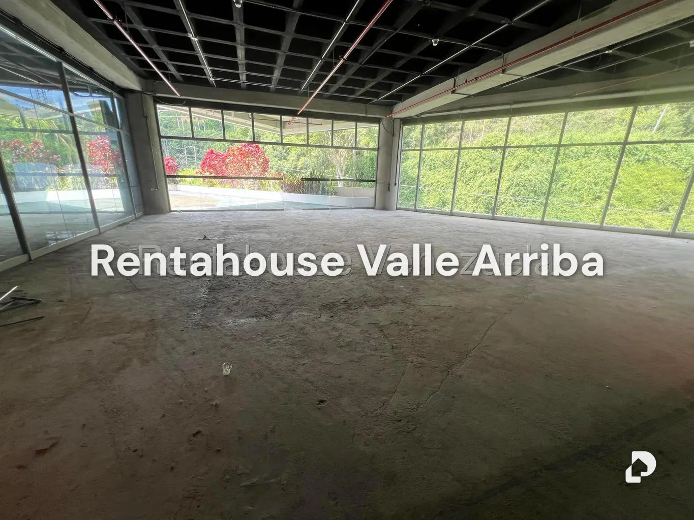 Local comercial en Cerro Verde, Caracas – 14