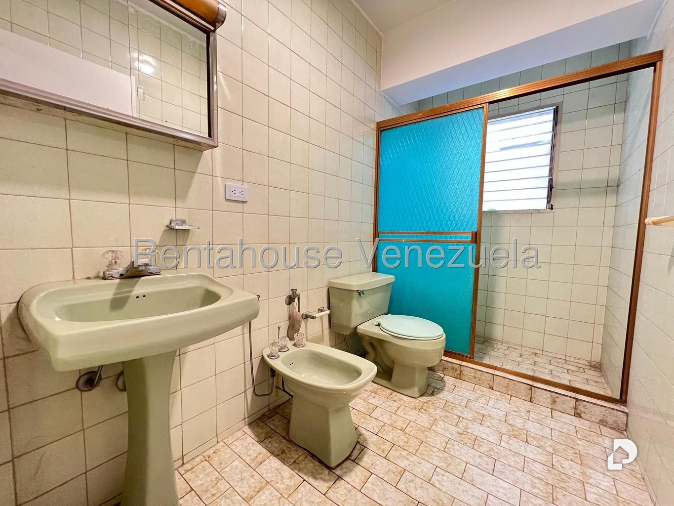 Apartamento en Campo Alegre, Caracas – 19