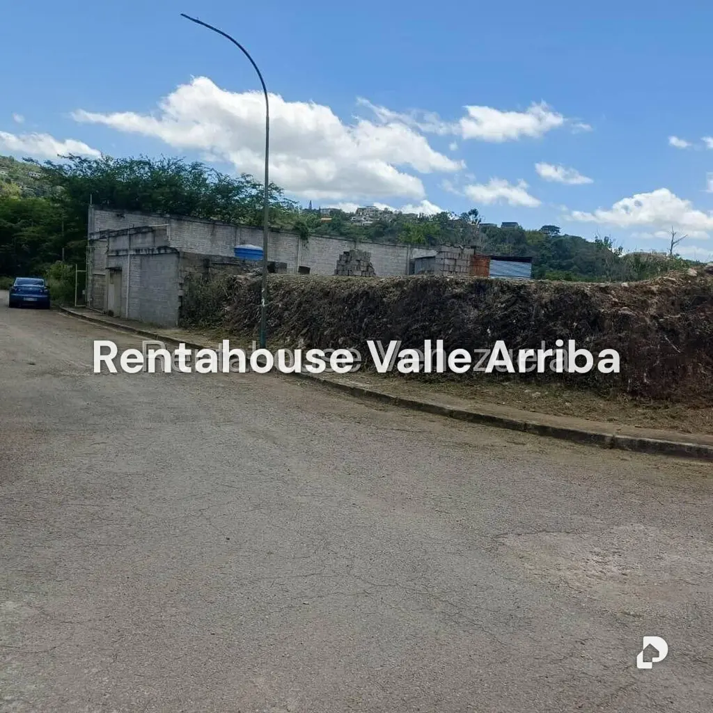 Terreno en Bosques de La Lagunita, Caracas – 18