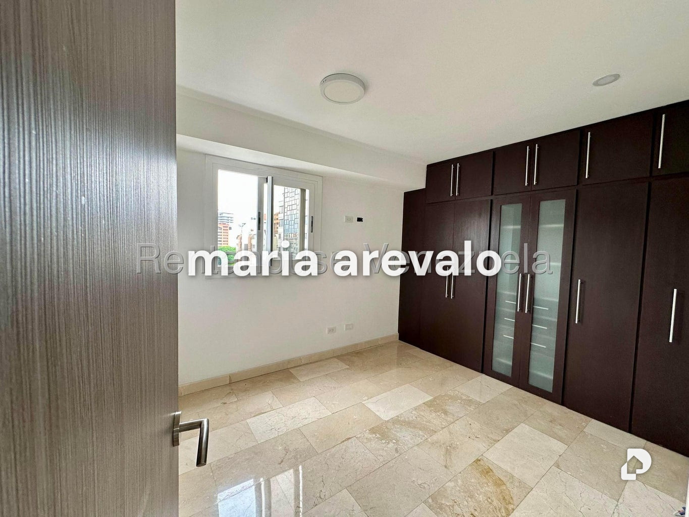 Apartamento en El Rosal, Caracas – 23