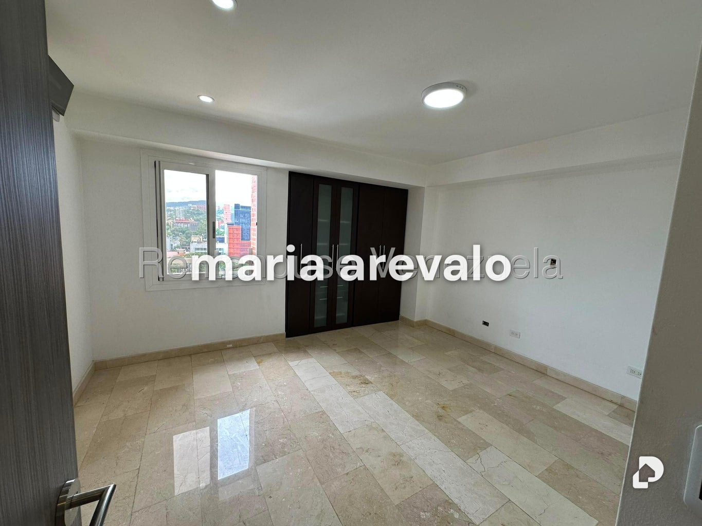 Apartamento en El Rosal, Caracas – 18