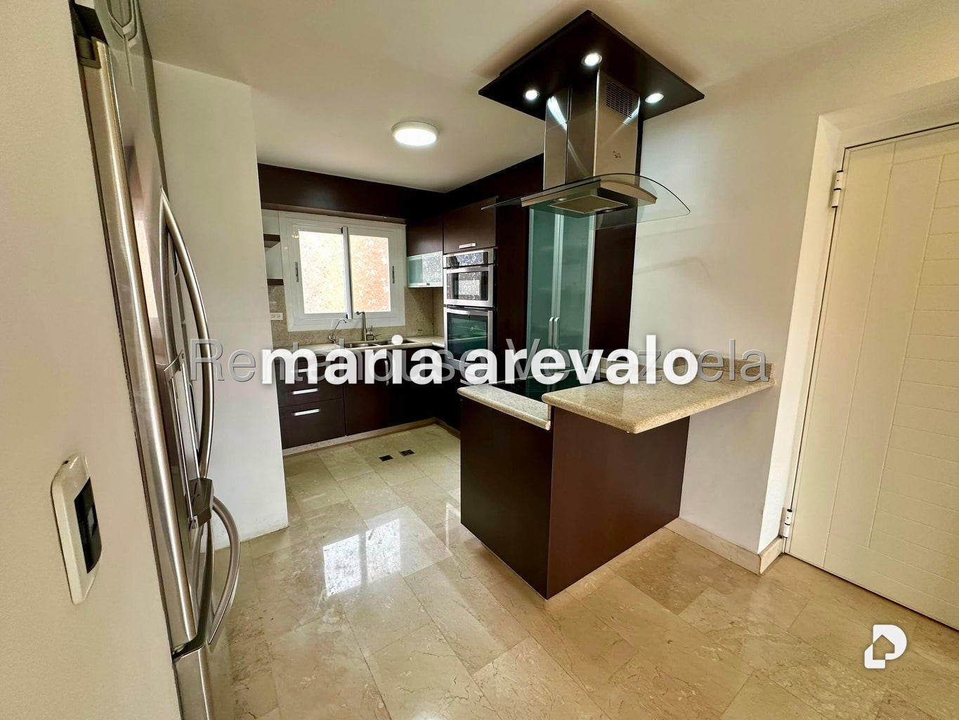 Apartamento en El Rosal, Caracas – 8