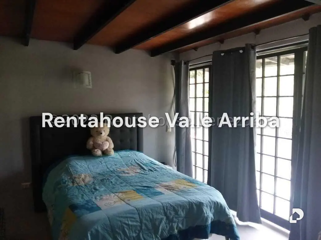 Casa en Hoyo de la Puerta, Caracas – 16