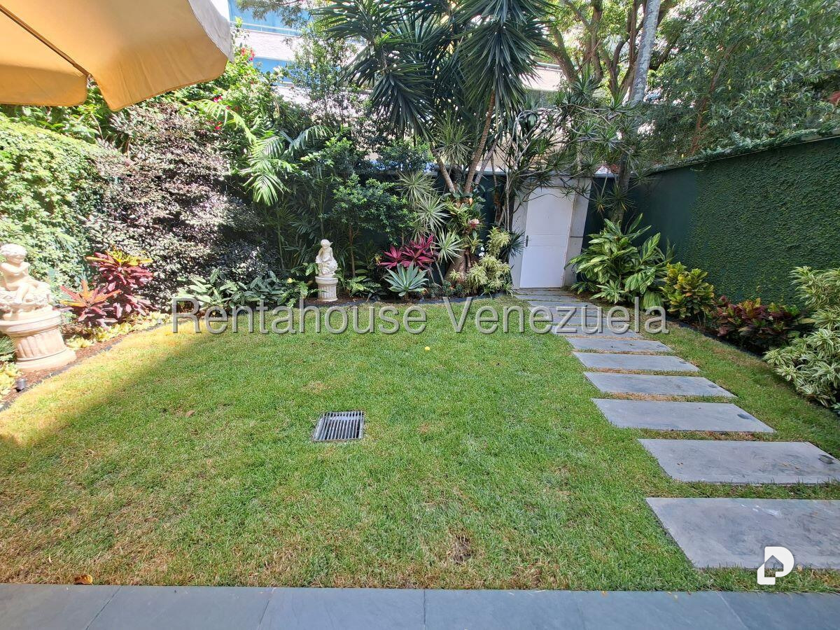 Casa en Los Palos Grandes, Caracas – 4