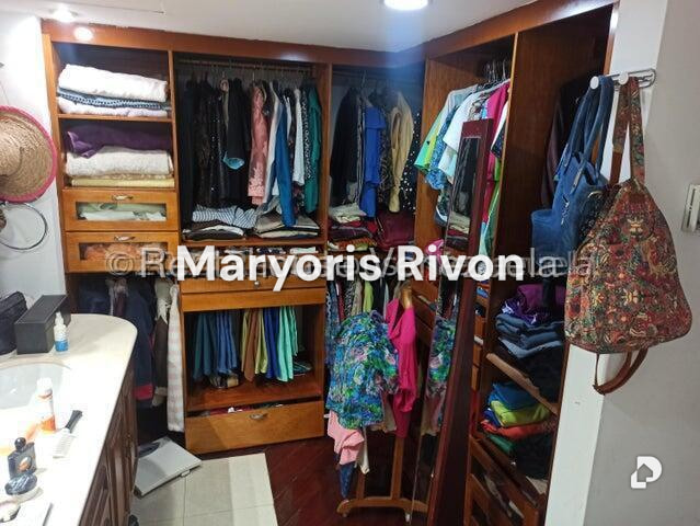 Penthouse en Campo Alegre, Caracas – 24