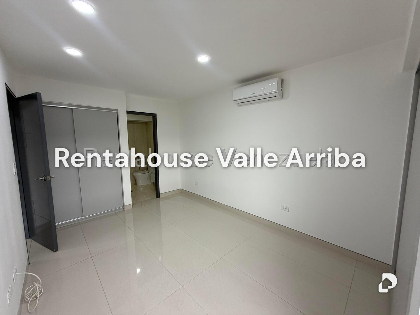 Apartamento en Los Samanes, Caracas – 23