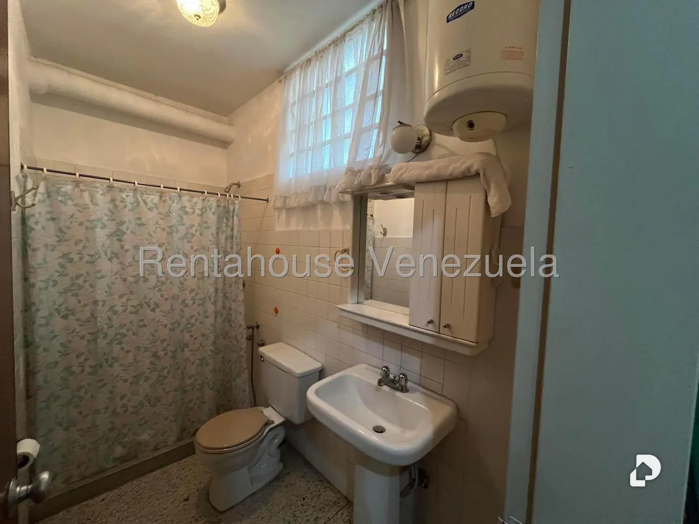 Casa en Municipio Guaicaipuro, Los Teques – 30