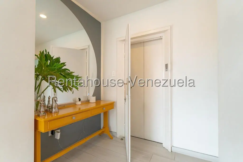 Apartment in Country Club, Caracas - 1