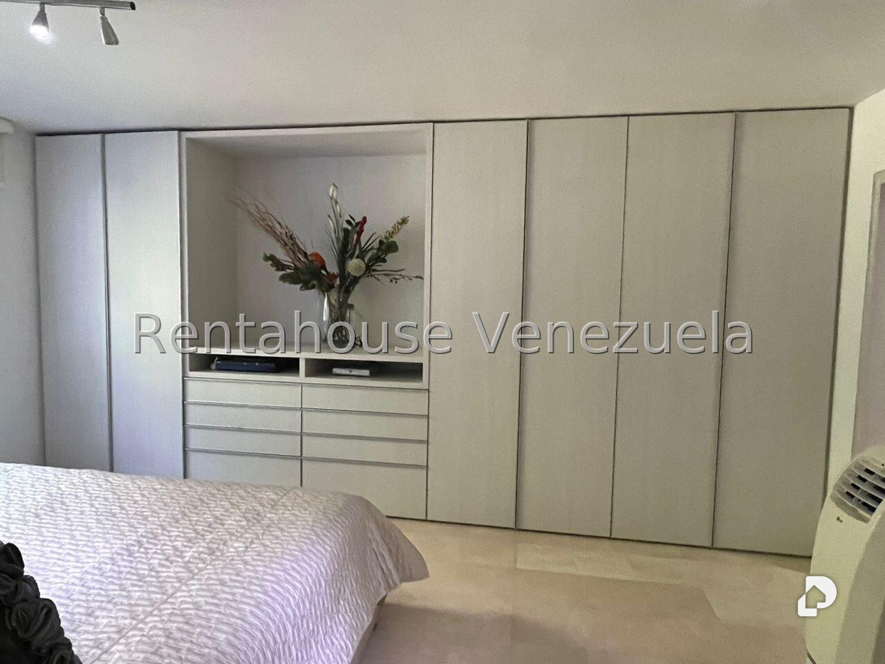 Apartamento en San Román, Caracas – 30