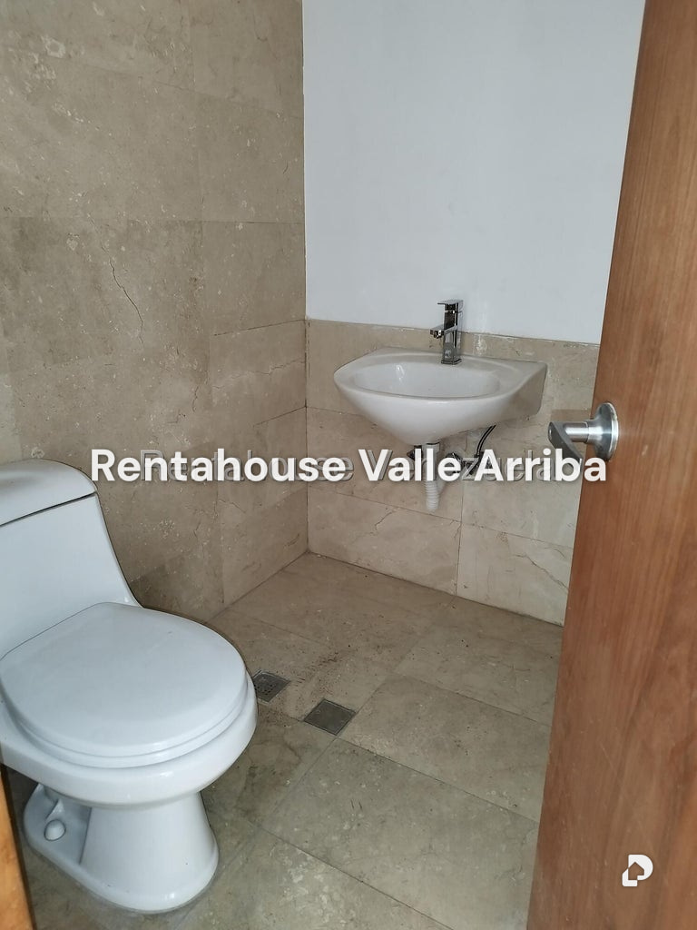 Apartamento en Lomas de Las Mercedes, Caracas – 23