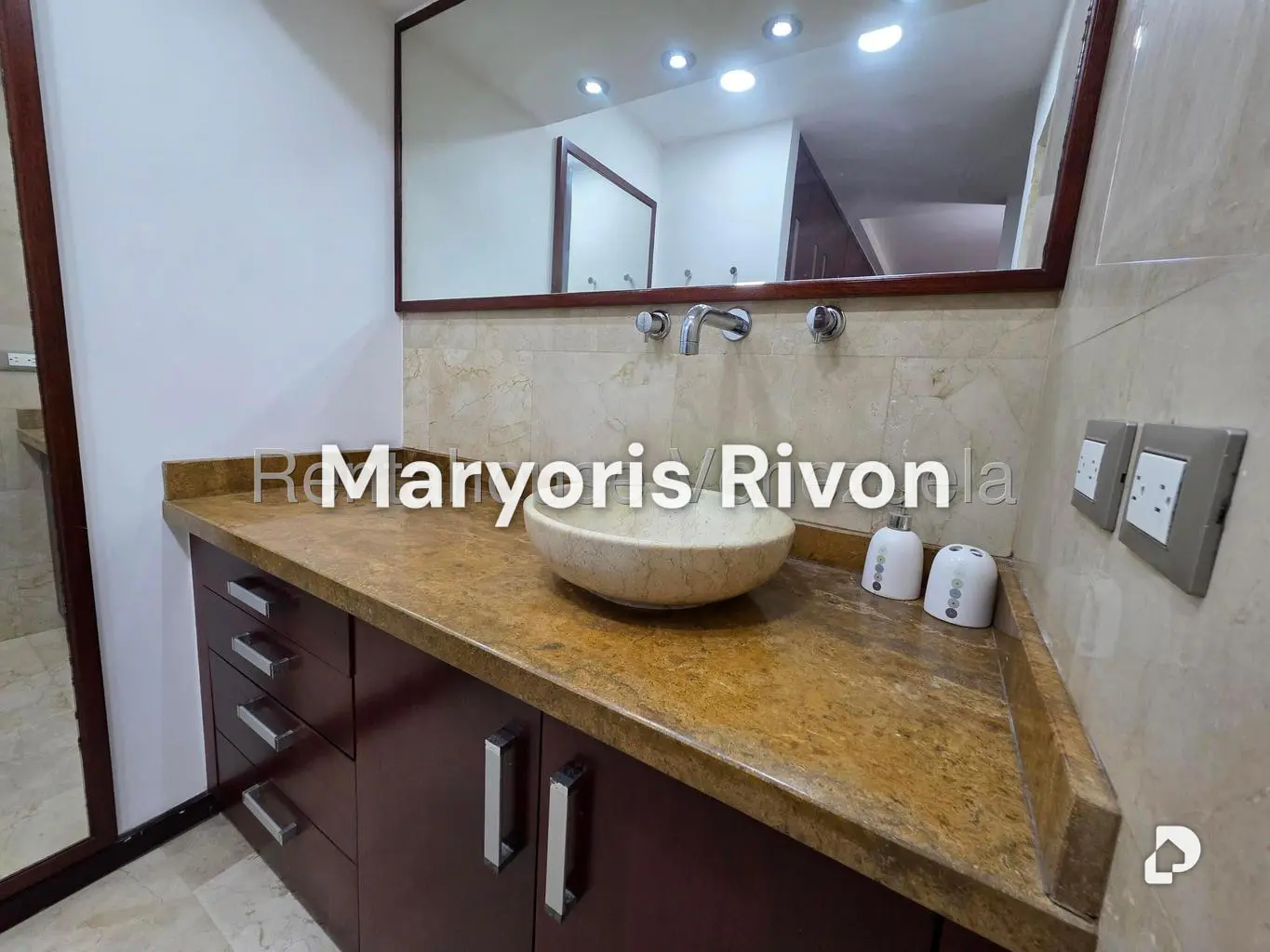 Apartamento en Campo Alegre, Caracas – 27