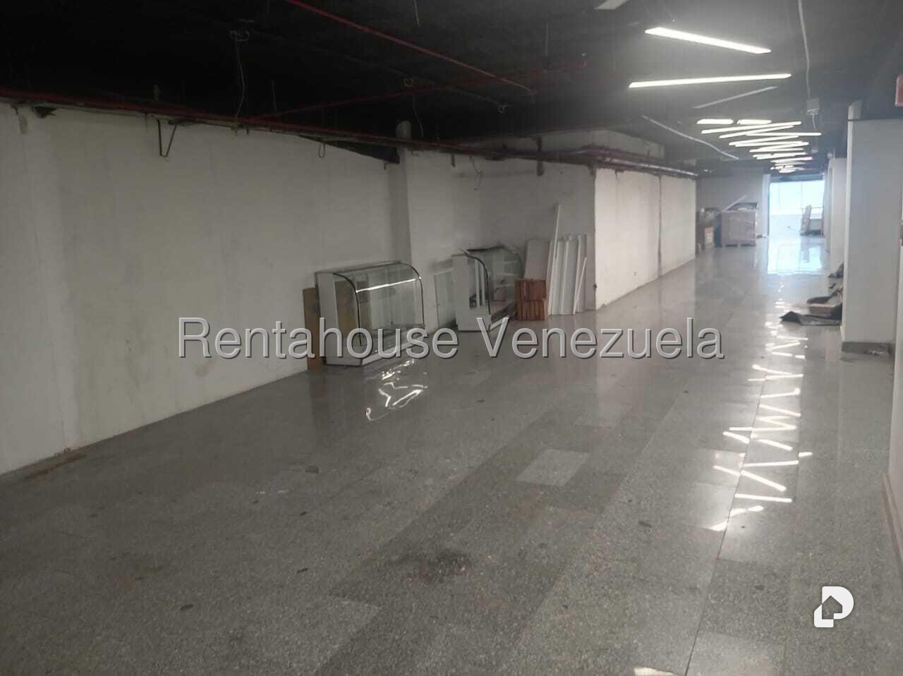 Local comercial en Parroquia La Candelaria, Caracas – 5