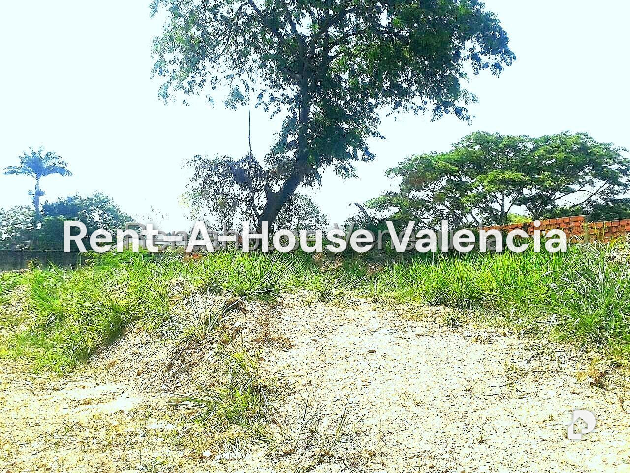 Terreno en Colinas de Guataparo, Valencia – 1