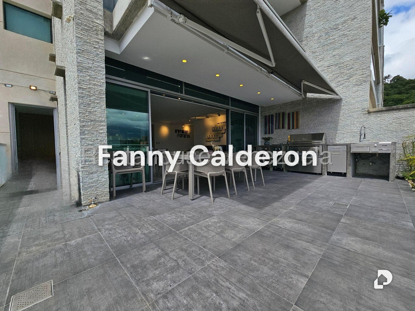 Apartamento en Santa Fe Sur, Caracas – 14