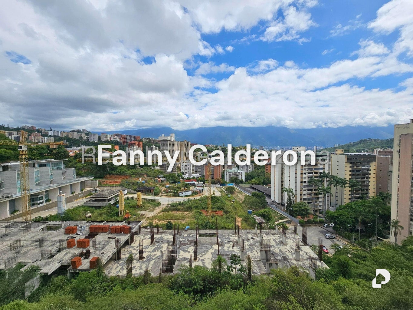 Apartamento en Santa Fe Sur, Caracas – 12