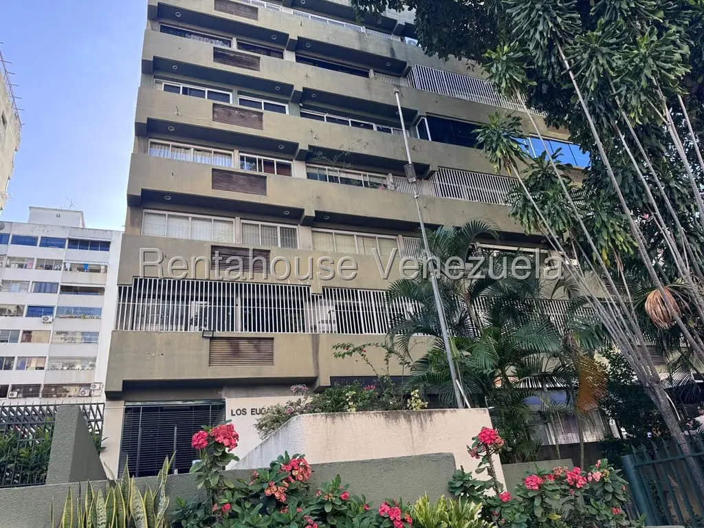 Apartment in Los Palos Grandes, Caracas - 1