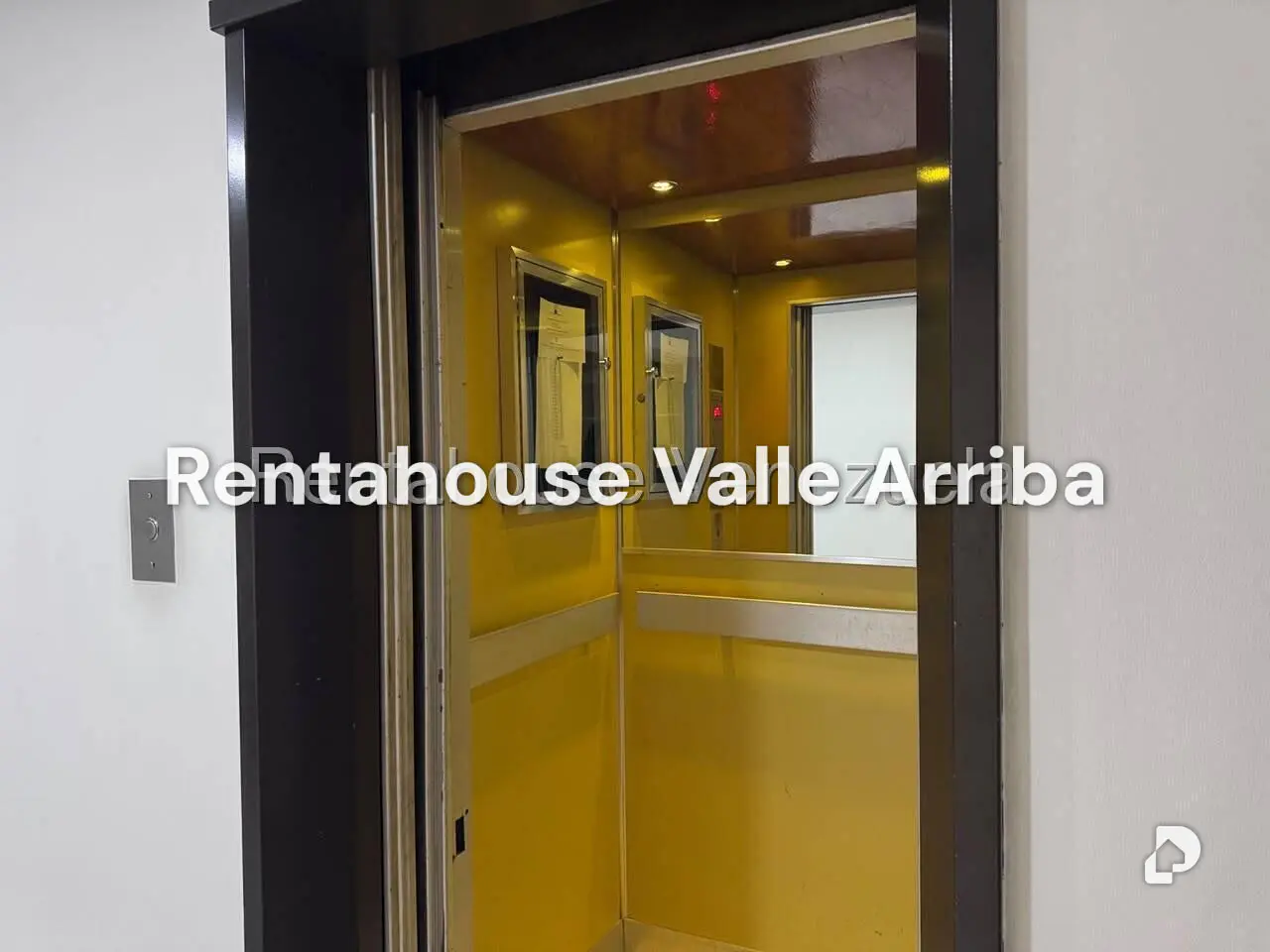 Apartamento en Los Palos Grandes, Caracas – 19