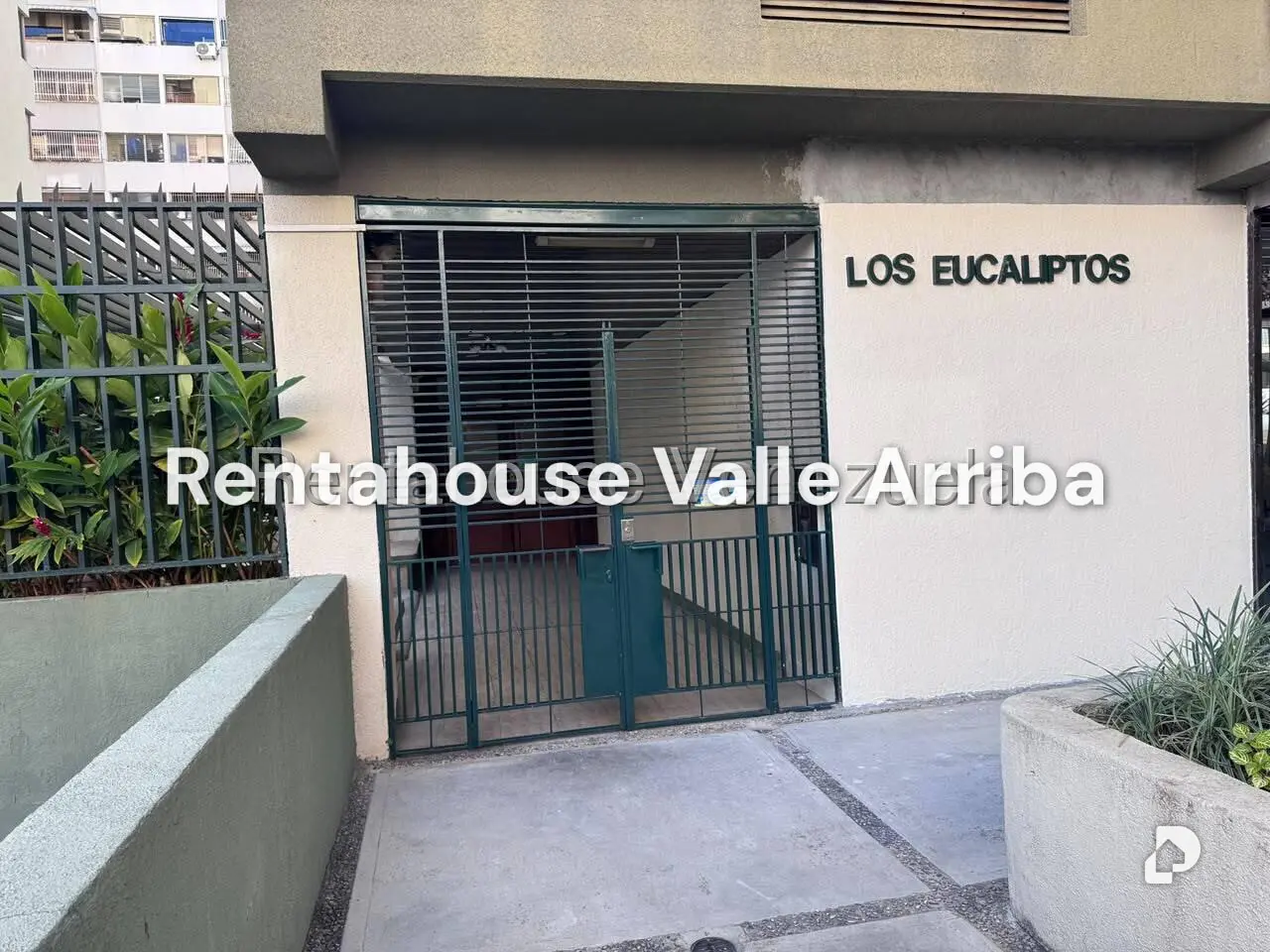 Apartamento en Los Palos Grandes, Caracas – 24