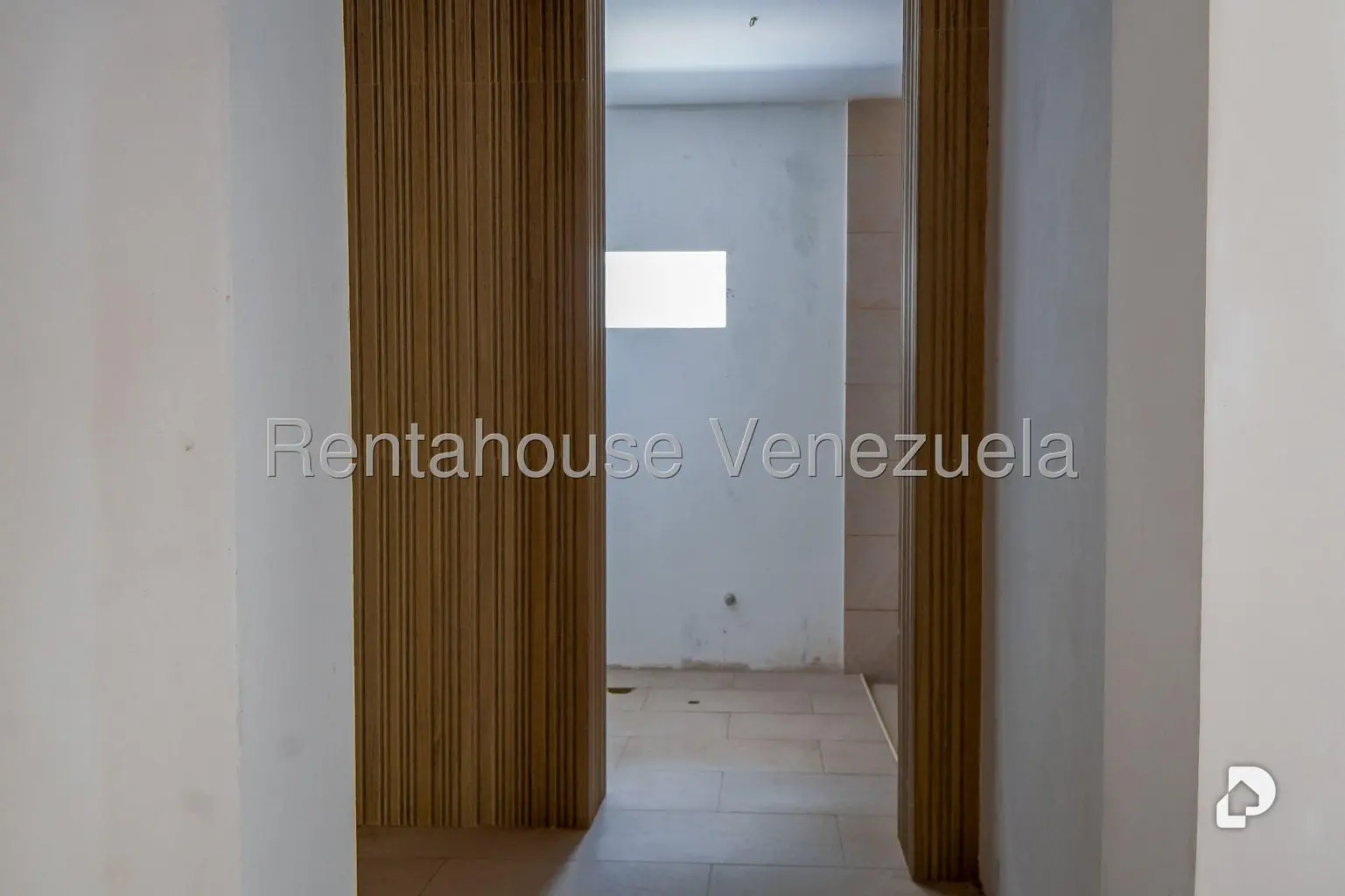 Casa en Prados del Este, Caracas – 18