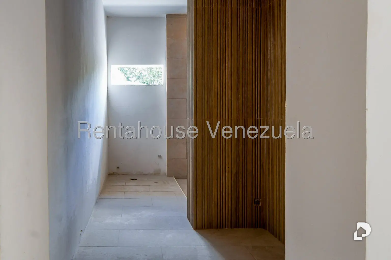 Casa en Prados del Este, Caracas – 15