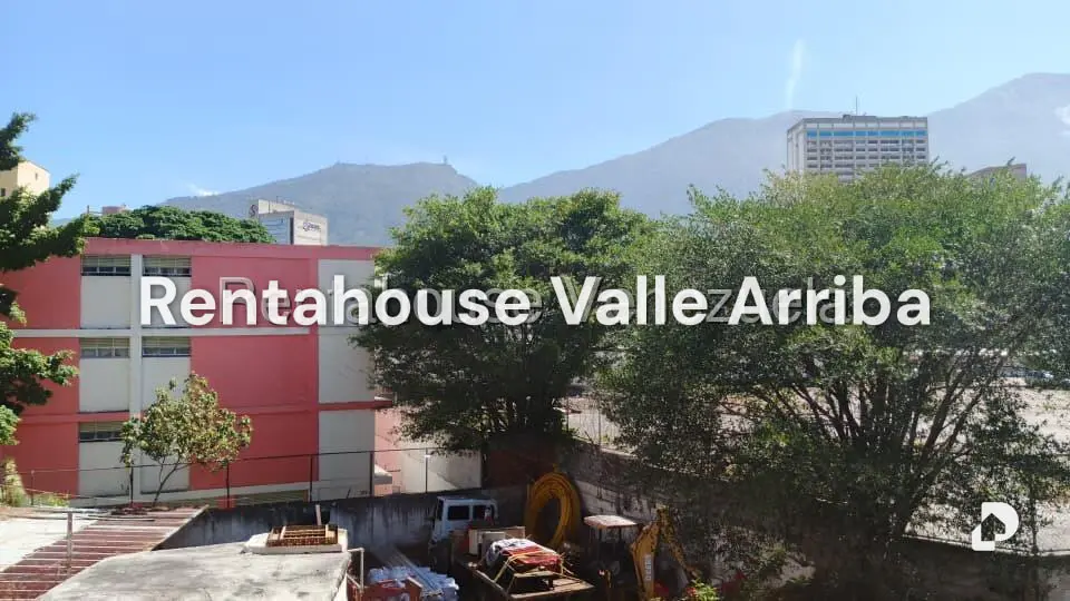 Casa en Bello Monte, Caracas – 18