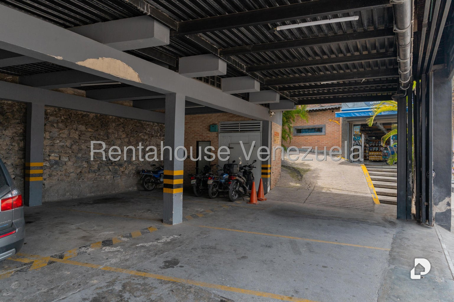 Local comercial en El Hatillo, Caracas – 6
