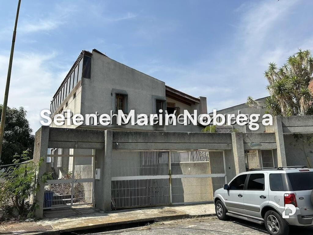 Casa en Santa Paula, Caracas – 3