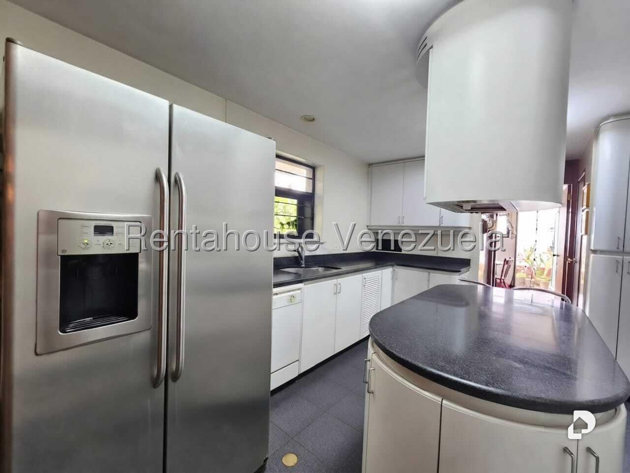 Casa en Alto Prado, Caracas – 22