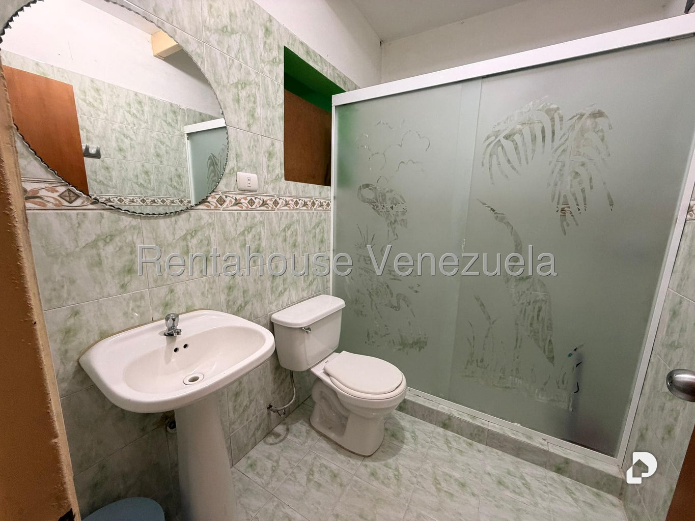 Casa en Monte Claro, Caracas – 12