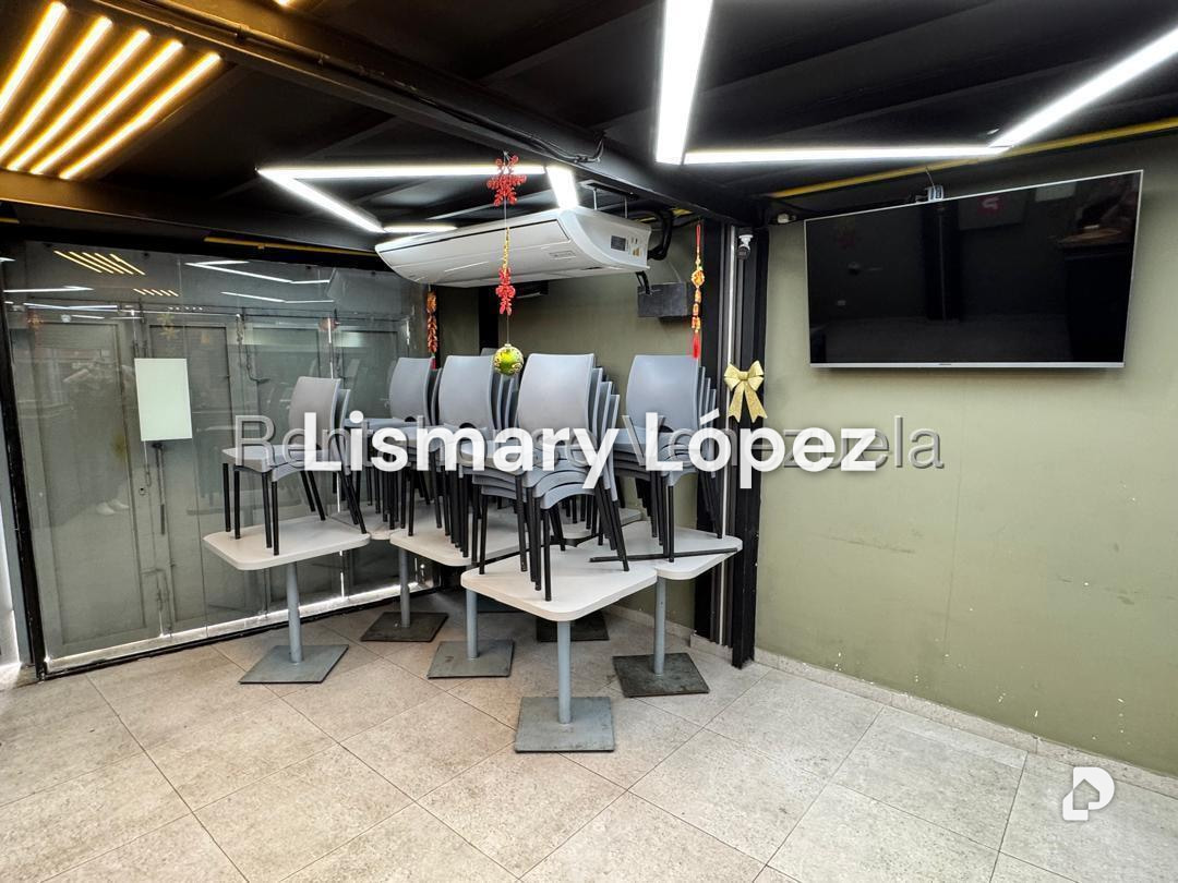 Local comercial en La Florida, Caracas – 9