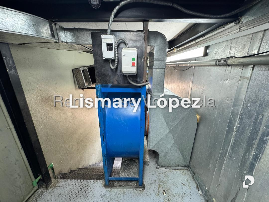Local comercial en La Florida, Caracas – 15