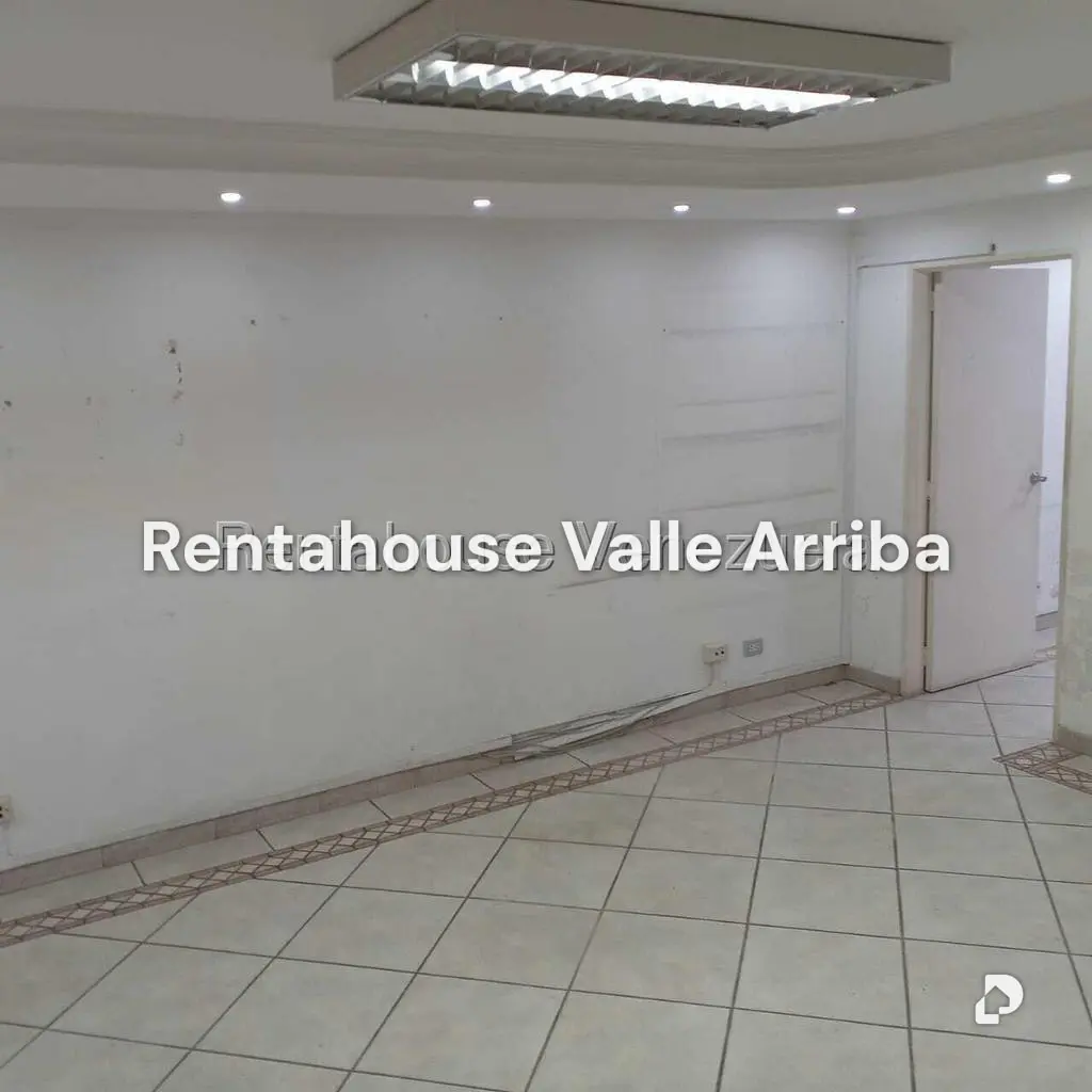 Casa en La Trinidad, Caracas – 23