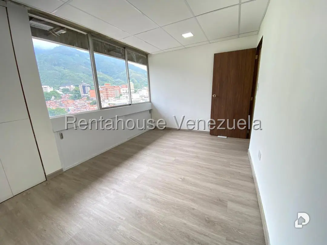 Local comercial en San Bernardino, Caracas – 18