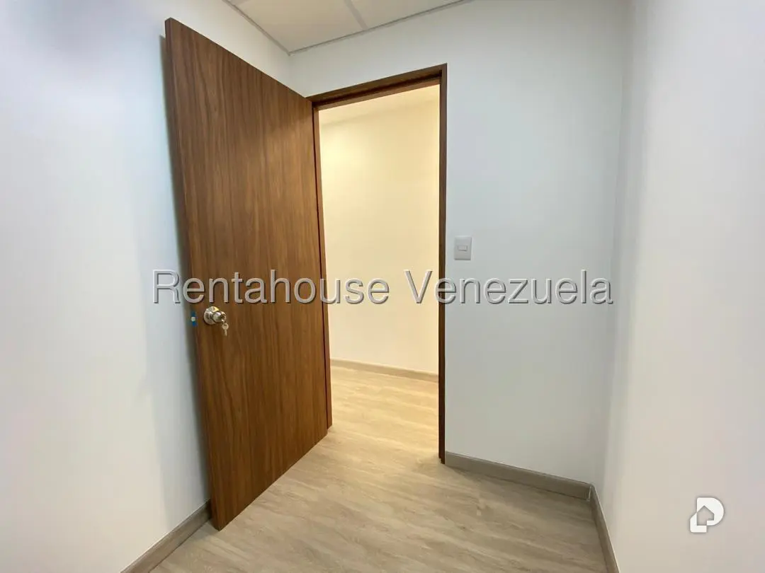 Local comercial en San Bernardino, Caracas – 11