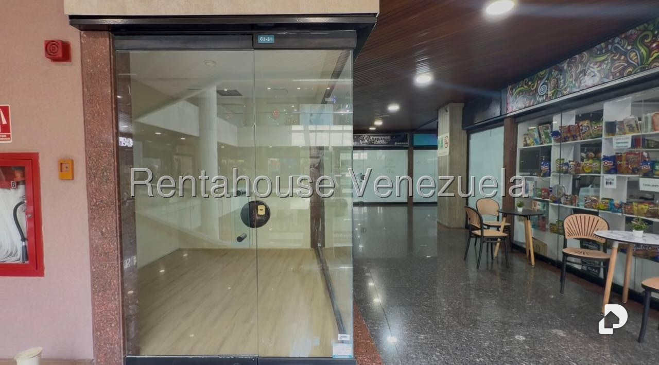 Local comercial en Santa Fe Norte, Caracas – 6