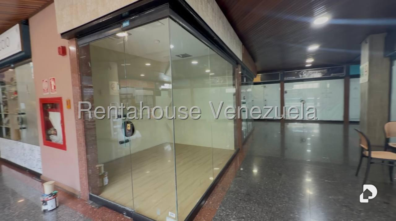 Local comercial en Santa Fe Norte, Caracas – 7