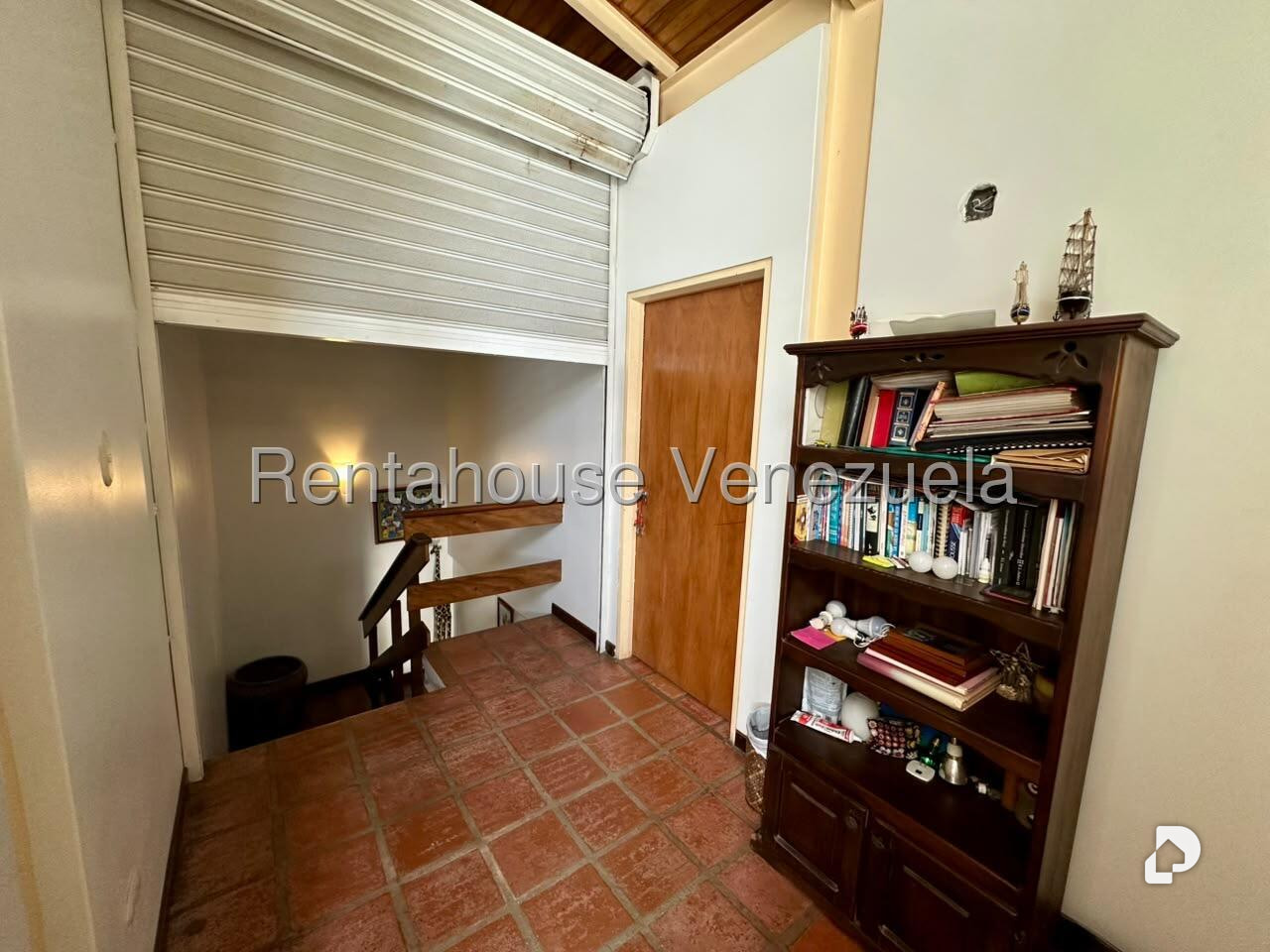 Casa en Lomas De La Trinidad, Caracas – 15