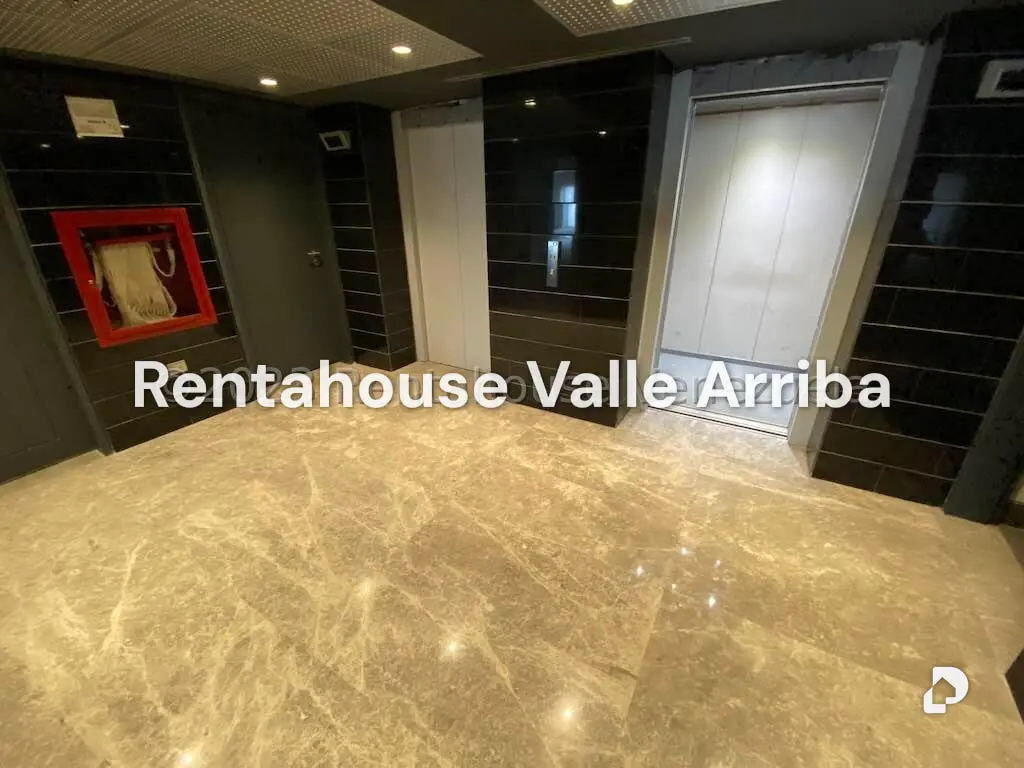 Local comercial en Las Mercedes, Caracas – 22