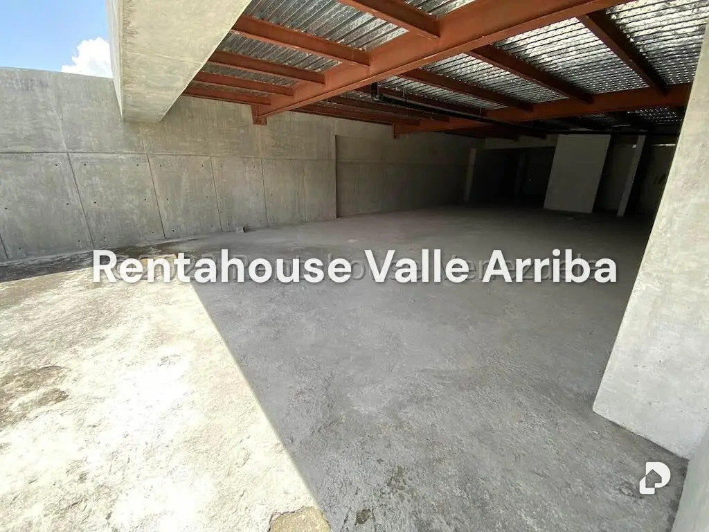 Local comercial en Las Mercedes, Caracas – 25