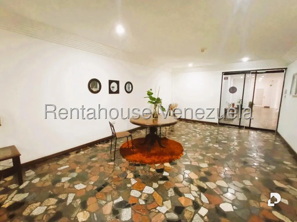 Apartamento en La Boyera, Caracas – 2