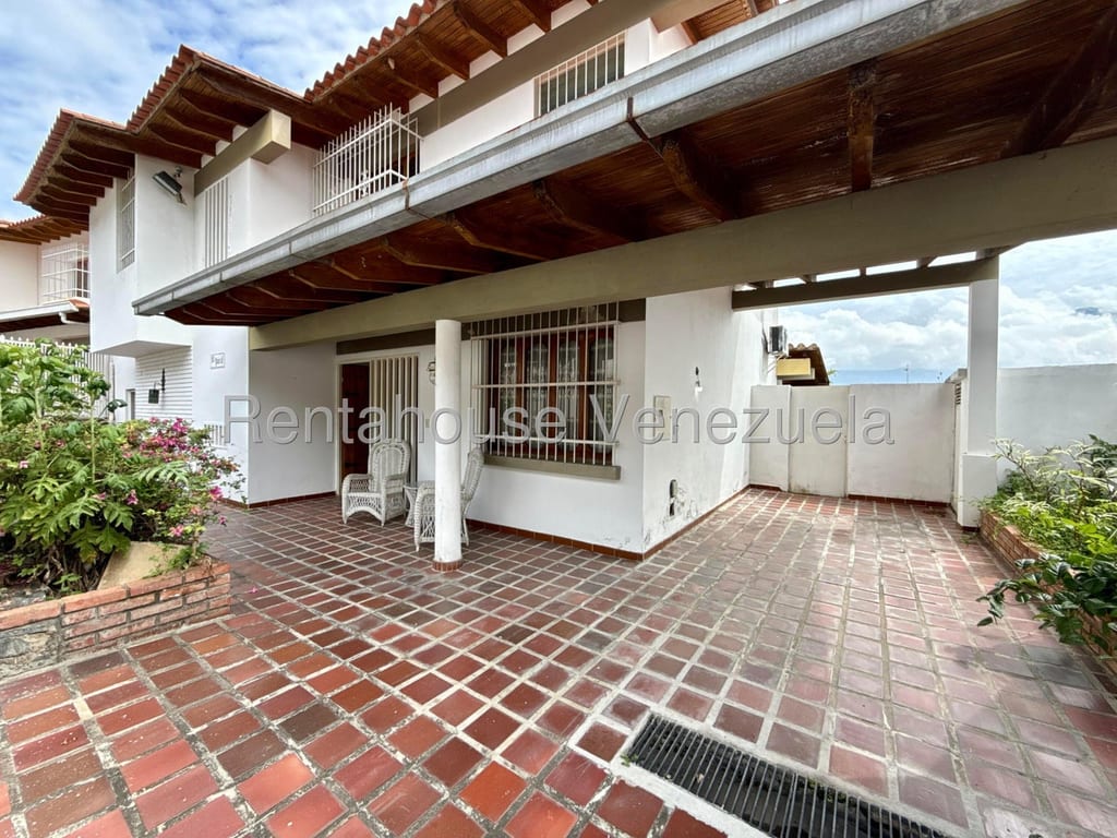 Casa en Santa Paula, Caracas - 1