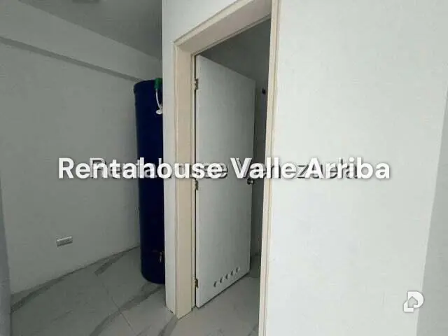 Apartamento en Miravila, Caracas – 15
