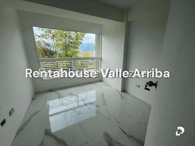 Apartamento en Miravila, Caracas – 9